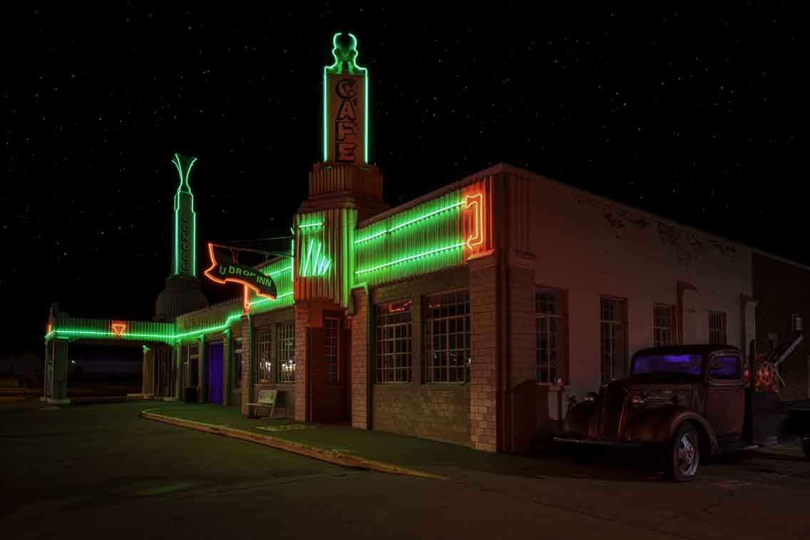 04x06_tower-station-u-drop-inn_landscape_thumbnail.jpg